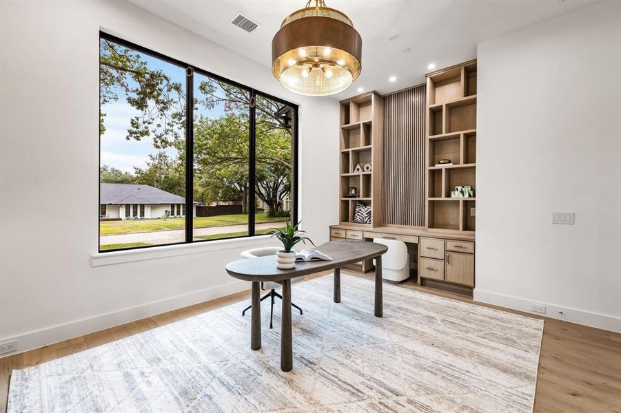 Furnished interior view inside a new home in , Dallas (Image 14). Furnished interior view inside a new home in , Dallas (Image 14).