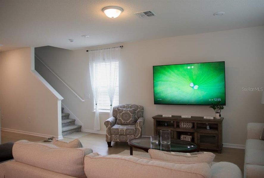 Furnished interior view inside a new home in , Davenport (Image 36). Furnished interior view inside a new home in , Davenport (Image 36).