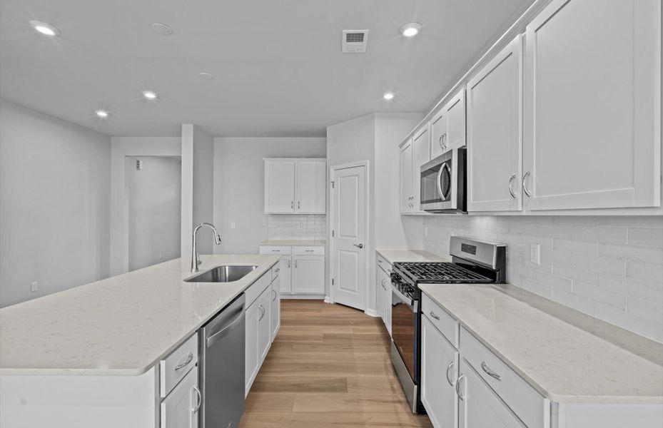 Furnished interior view inside a new home in Fox Hollow, Spartanburg (Image 5). Furnished interior view inside a new home in Fox Hollow, Spartanburg (Image 5).