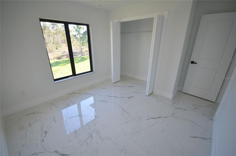 Spacious, unfurnished interior of a new home in , Lehigh Acres (Image 18).