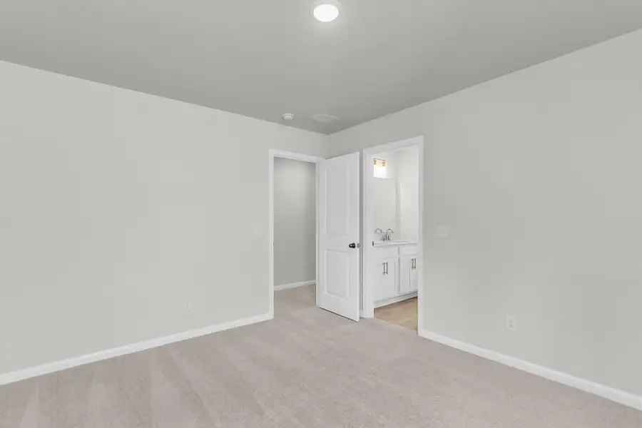 Spacious, unfurnished interior of a new home in , Summerville (Image 32). Spacious, unfurnished interior of a new home in , Summerville (Image 32).