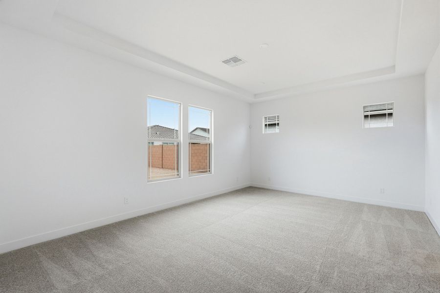 Spacious, unfurnished interior of a new home in Aloravita South, Peoria (Image 24).