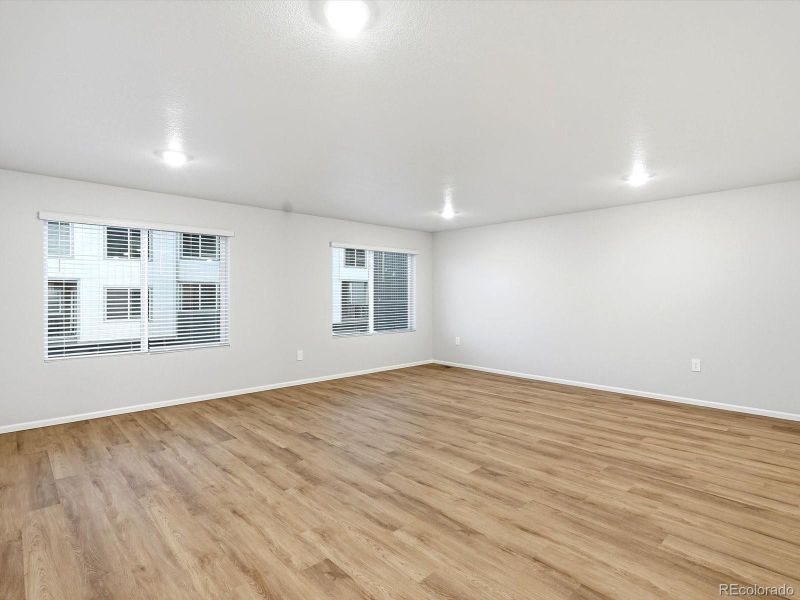 Spacious, unfurnished interior of a new home in Three Hills, Morrison (Image 18).