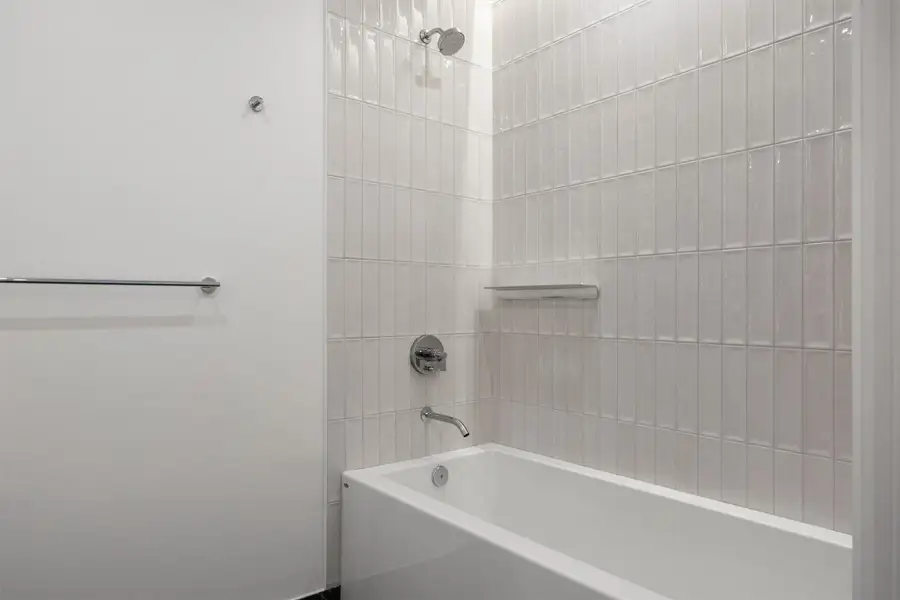 Image 38 of a home in .