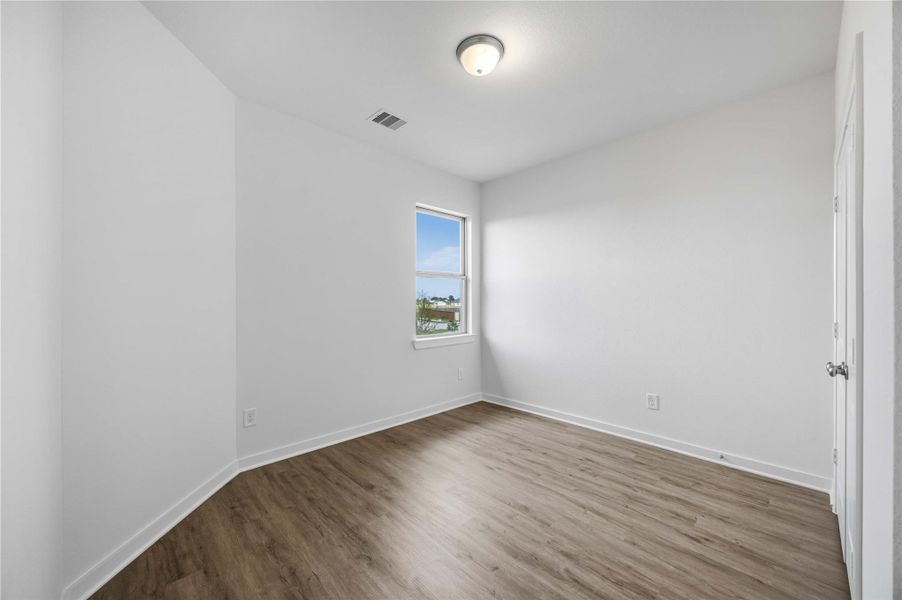 Spacious, unfurnished interior of a new home in La Segarra 40', Brookshire (Image 35). Spacious, unfurnished interior of a new home in La Segarra 40', Brookshire (Image 35).