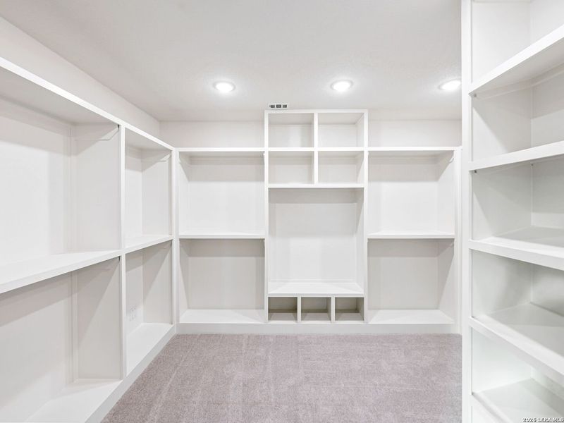 Image 45 of a home in .