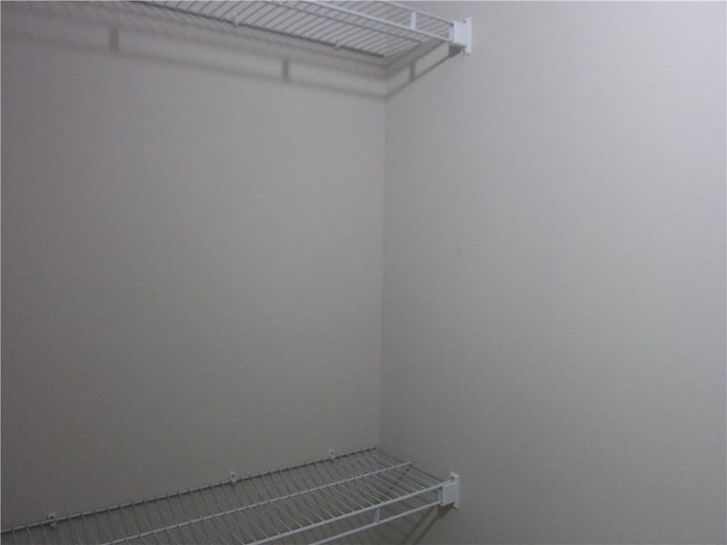 Spacious, unfurnished interior of a new home in , Dallas (Image 15).