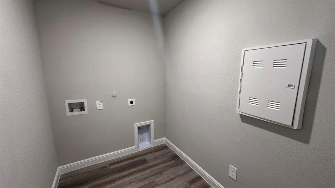 Spacious, unfurnished interior of a new home in Rock Creek West, Fort Worth (Image 17). Spacious, unfurnished interior of a new home in Rock Creek West, Fort Worth (Image 17).
