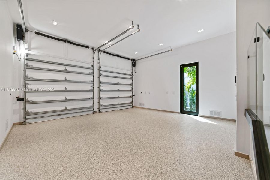 Image 55 of a home in .