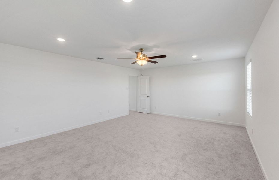 Spacious, unfurnished interior of a new home in Sunfield, Buda (Image 20). Spacious, unfurnished interior of a new home in Sunfield, Buda (Image 20).