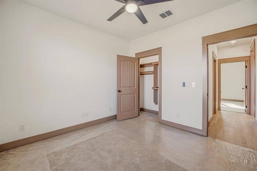 Spacious, unfurnished interior of a new home in , Nemo (Image 30).