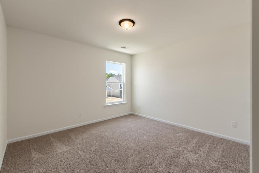 Spacious, unfurnished interior of a new home in Oakley Pointe, Moncks Corner (Image 26).