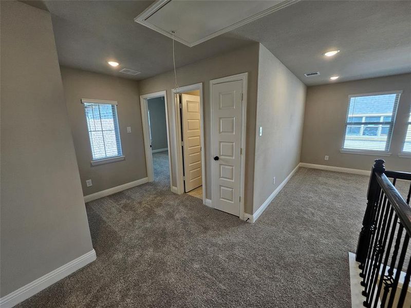 Spacious, unfurnished interior of a new home in Trails of Trenton, Trenton (Image 25).