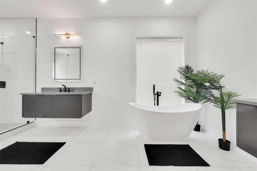 Furnished interior view inside a new home in , Atlanta (Image 13).