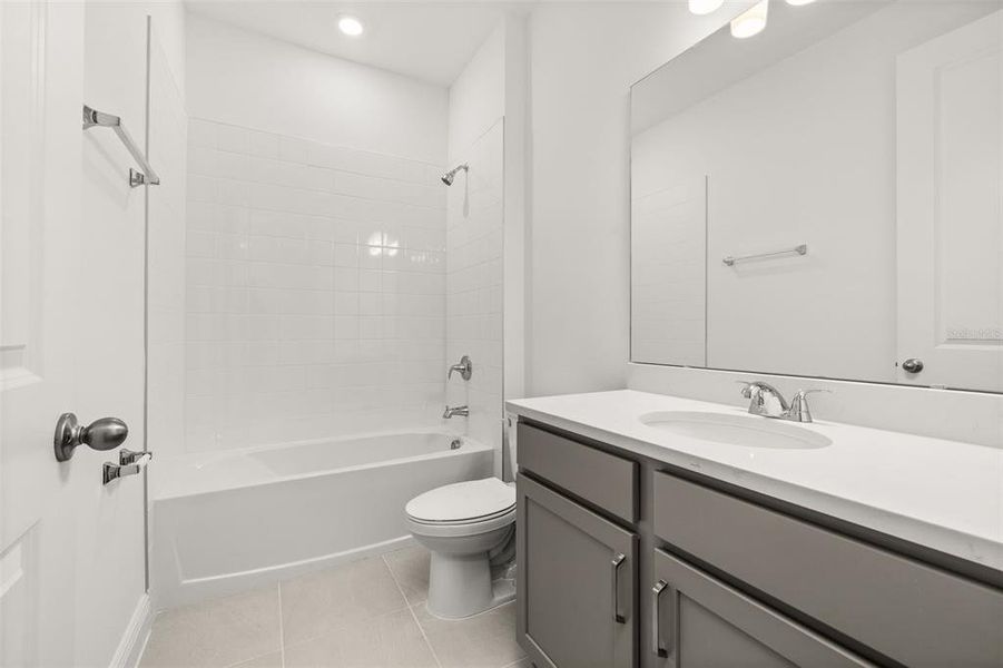 Furnished interior view inside a new home in Reserve at Hammock Oaks, Lady Lake (Image 11).