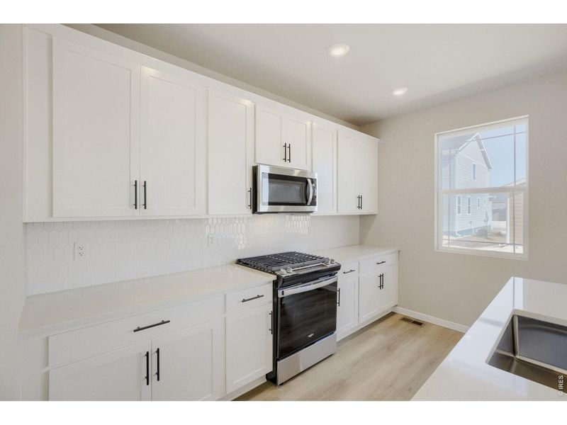 Furnished interior view inside a new home in Country Club Reserve, Fort Collins (Image 8).