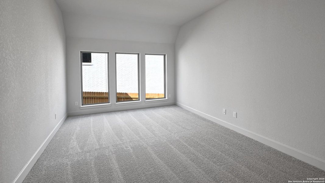 Spacious, unfurnished interior of a new home in Johnson Ranch 70', Bulverde (Image 29). Spacious, unfurnished interior of a new home in Johnson Ranch 70', Bulverde (Image 29).