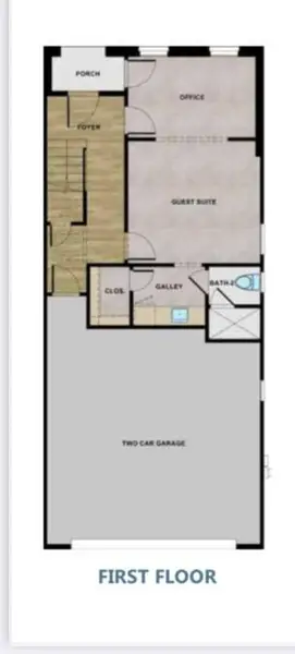 This first floor features a guest suite and a dedicated office space, combining comfort and functionality.