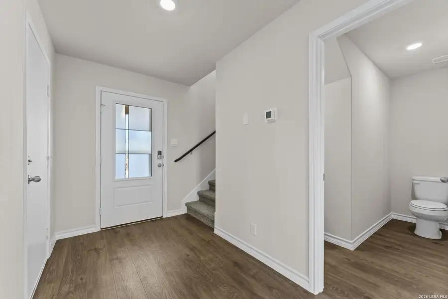 Spacious, unfurnished interior of a new home in Steele Creek, Cibolo (Image 25).