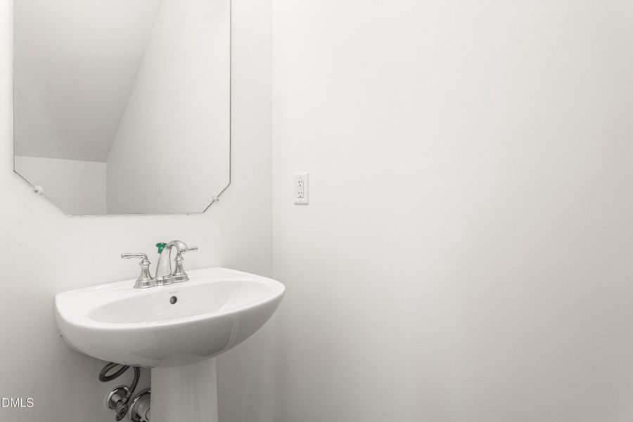 1061 Thicket Drive-27