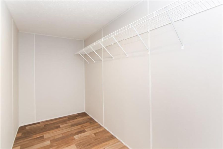 Spacious, unfurnished interior of a new home in , Talking Rock (Image 30).