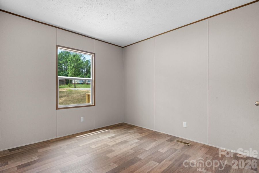 Spacious, unfurnished interior of a new home in , Maiden (Image 23).