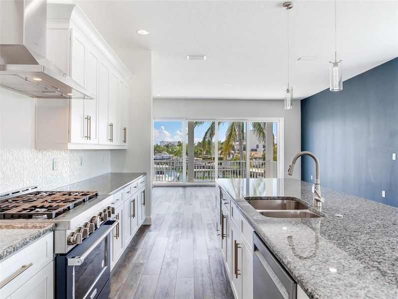 Furnished interior view inside a new home in , Treasure Island (Image 41).