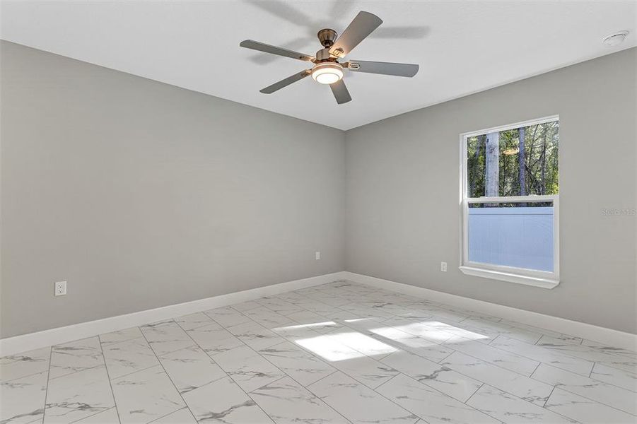 Spacious, unfurnished interior of a new home in , Belleview (Image 16).