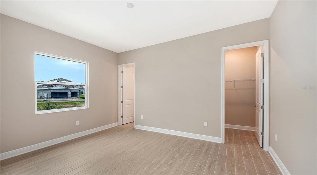 Spacious, unfurnished interior of a new home in Grand Park, Sarasota (Image 52). Spacious, unfurnished interior of a new home in Grand Park, Sarasota (Image 52).