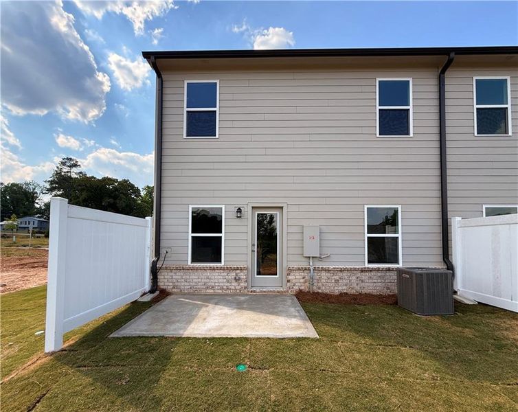 Exterior details and patio area of a home in Leydenview, Mableton (Image 26).