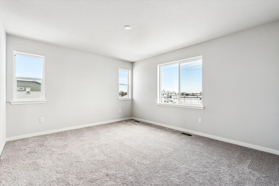 A room with windows.