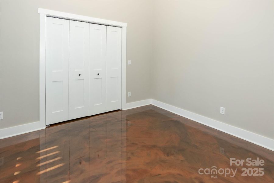 Spacious, unfurnished interior of a new home in , Horse Shoe (Image 30).