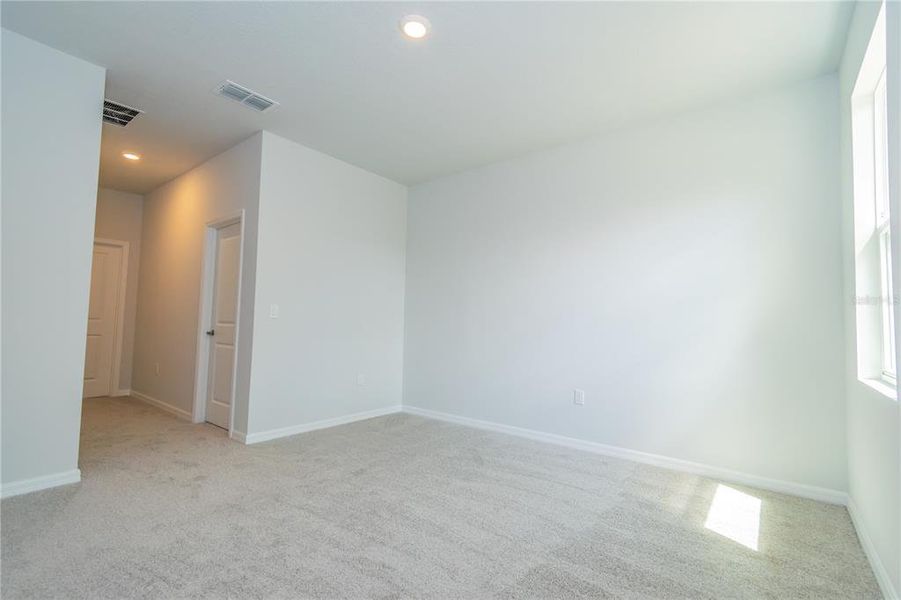Spacious, unfurnished interior of a new home in , Palm Bay (Image 45). Spacious, unfurnished interior of a new home in , Palm Bay (Image 45).