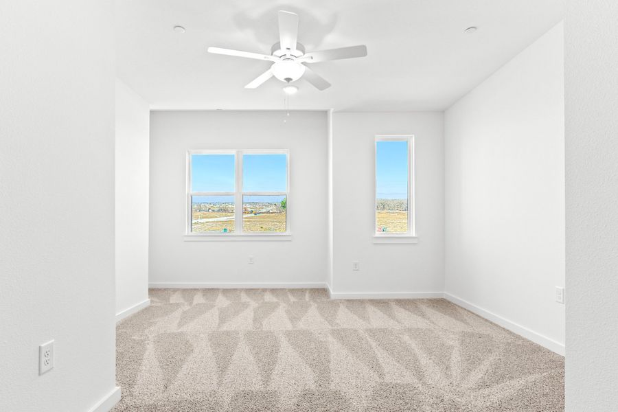 Spacious, unfurnished interior of a new home in Wildridge, Oak Point (Image 22).