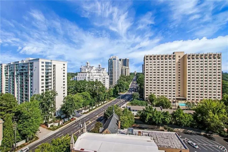 Condo located in Atlanta, GA showcasing its design and architecture (Image 3). Condo located in Atlanta, GA showcasing its design and architecture (Image 3).
