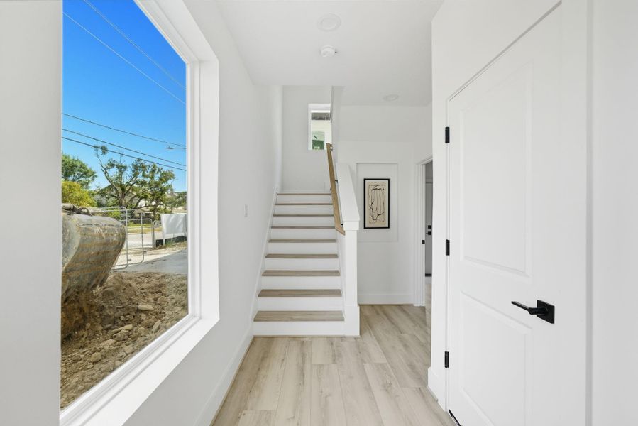 Spacious, unfurnished interior of a new home in , Houston (Image 21).