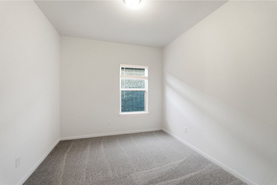 Spacious, unfurnished interior of a new home in Notting Hill, Converse (Image 23).