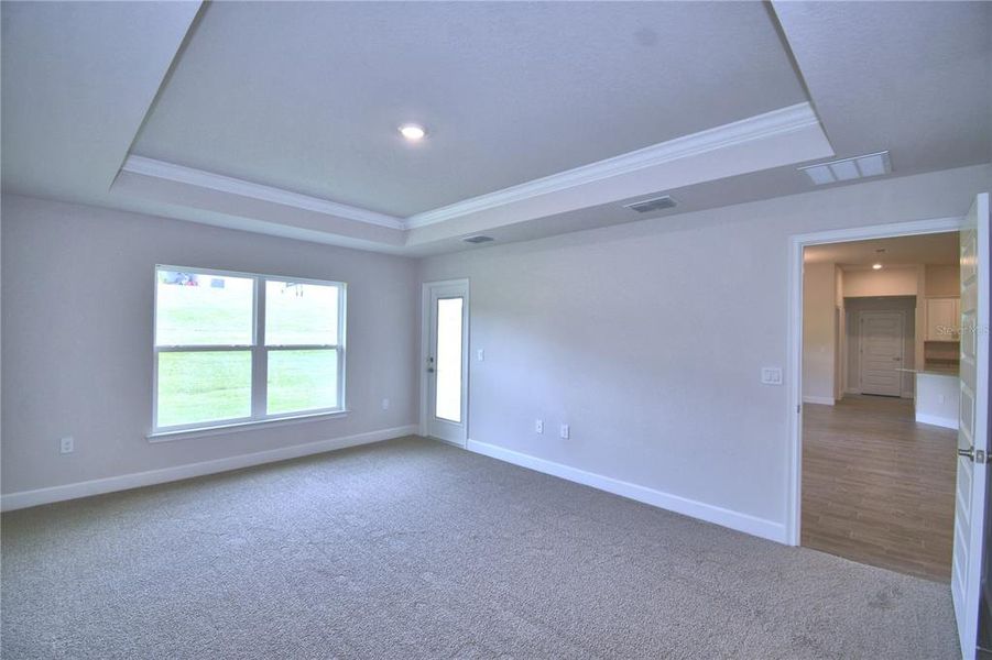 Spacious, unfurnished interior of a new home in Lake Juliana Estates, Auburndale (Image 32).