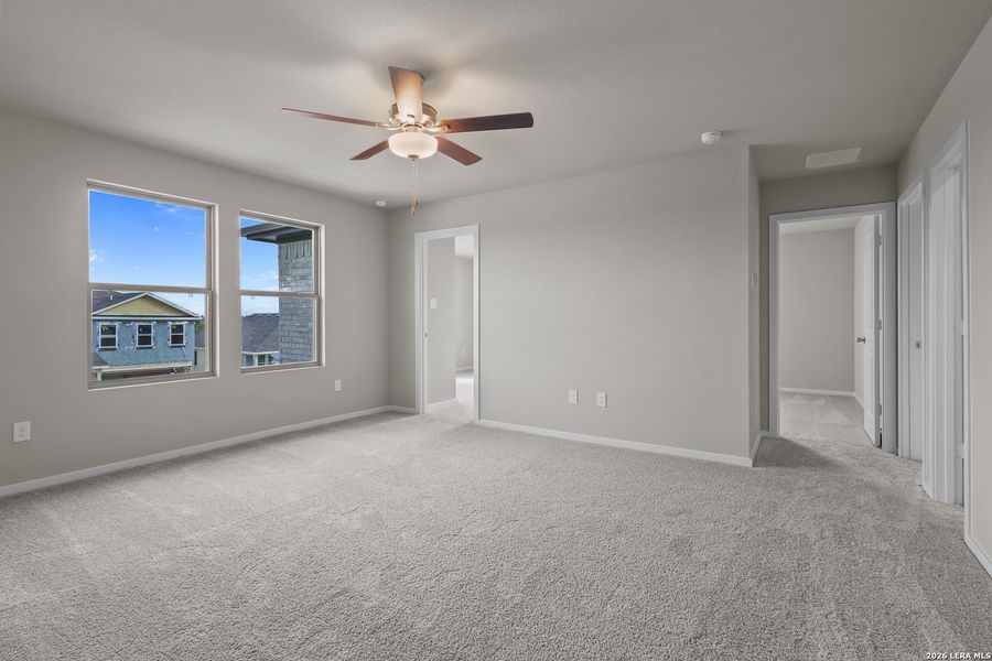 Spacious, unfurnished interior of a new home in Garden Grove, San Antonio (Image 29).