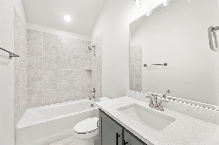 Furnished interior view inside a new home in Sable Creek, Sanger (Image 13).