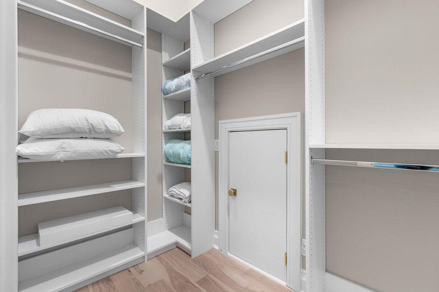 Furnished interior view inside a new home in , Seabrook Island (Image 46).