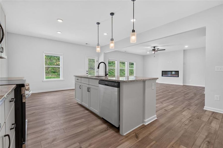 Furnished interior view inside a new home in Saddle Ridge, Calhoun (Image 9).