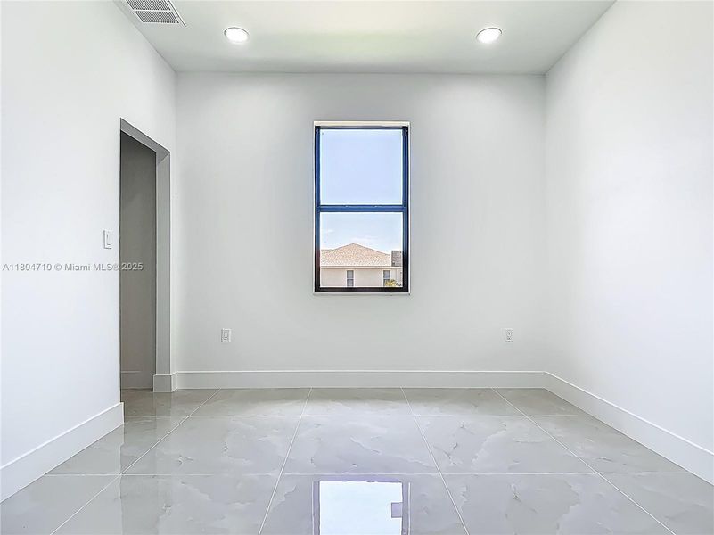 Spacious, unfurnished interior of a new home in , Cape Coral (Image 36). Spacious, unfurnished interior of a new home in , Cape Coral (Image 36).