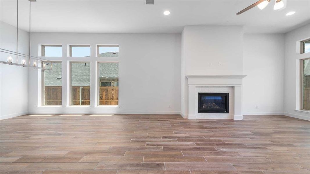 Spacious, unfurnished interior of a new home in Reunion 60'/70', Rhome (Image 15). Spacious, unfurnished interior of a new home in Reunion 60'/70', Rhome (Image 15).