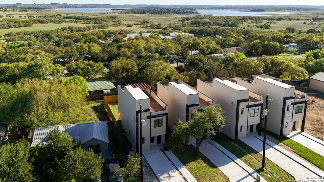 Image 33 of a home in . Image 33 of a home in .