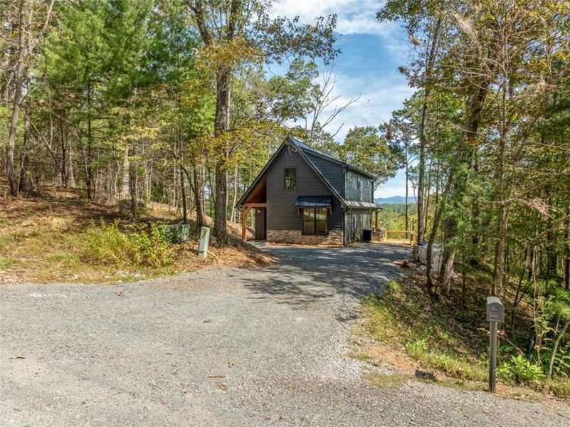 Image 81 of a home in .