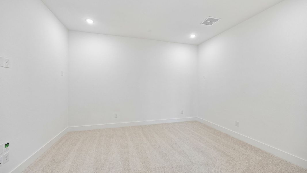 Spacious, unfurnished interior of a new home in Painted Tree 50' Series, McKinney (Image 19).