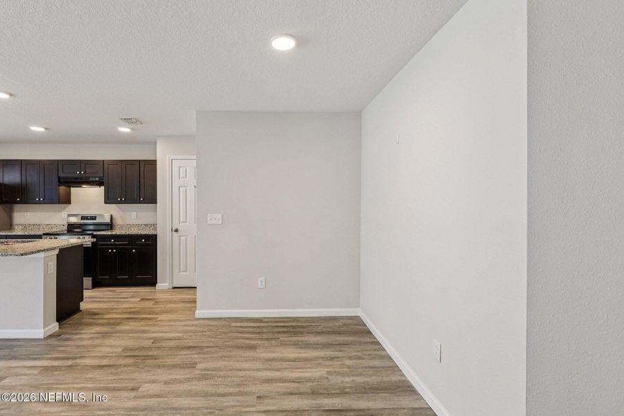 Spacious, unfurnished interior of a new home in , Jacksonville (Image 25).