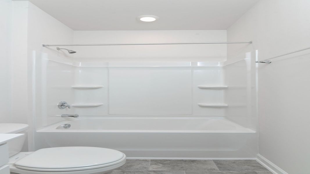 Representative unfurnished interior of a home built from the CAMERON by D.R. Horton in Mulberry Landing, Orangeburg (Image 31).