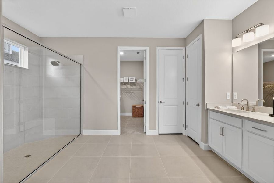 Representative furnished interior of a home built from the Java by Taylor Morrison in Firethorn, Parrish (Image 15).